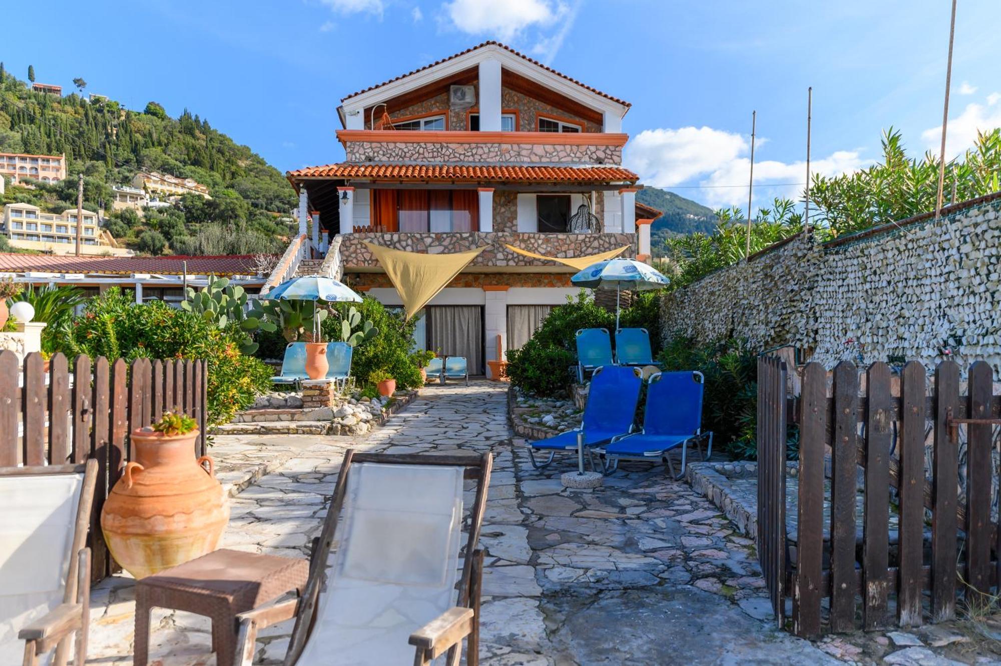 Louiza Apartments Agios Gordios  Zewnętrze zdjęcie