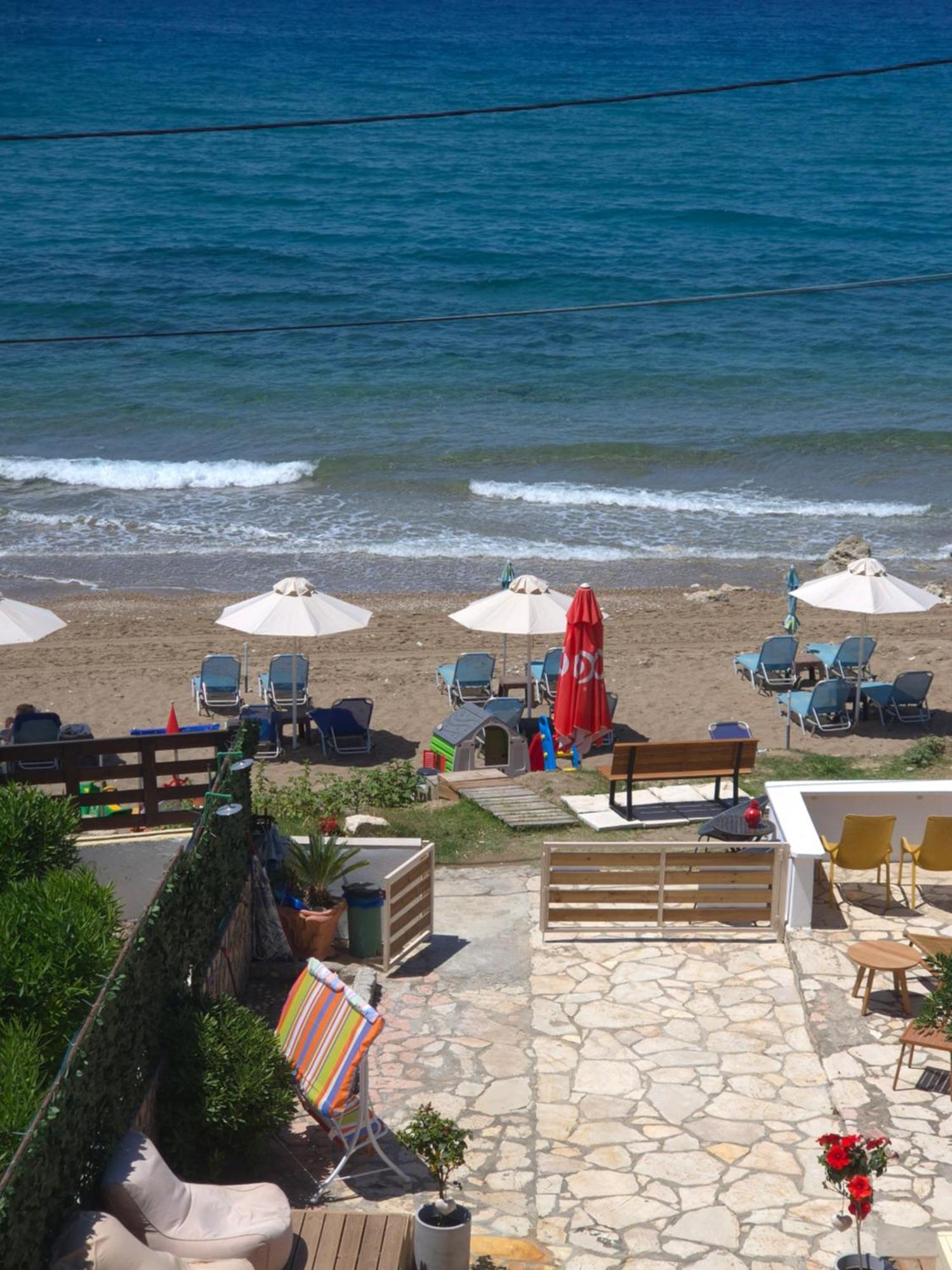 Louiza Apartments Agios Gordios  Zewnętrze zdjęcie