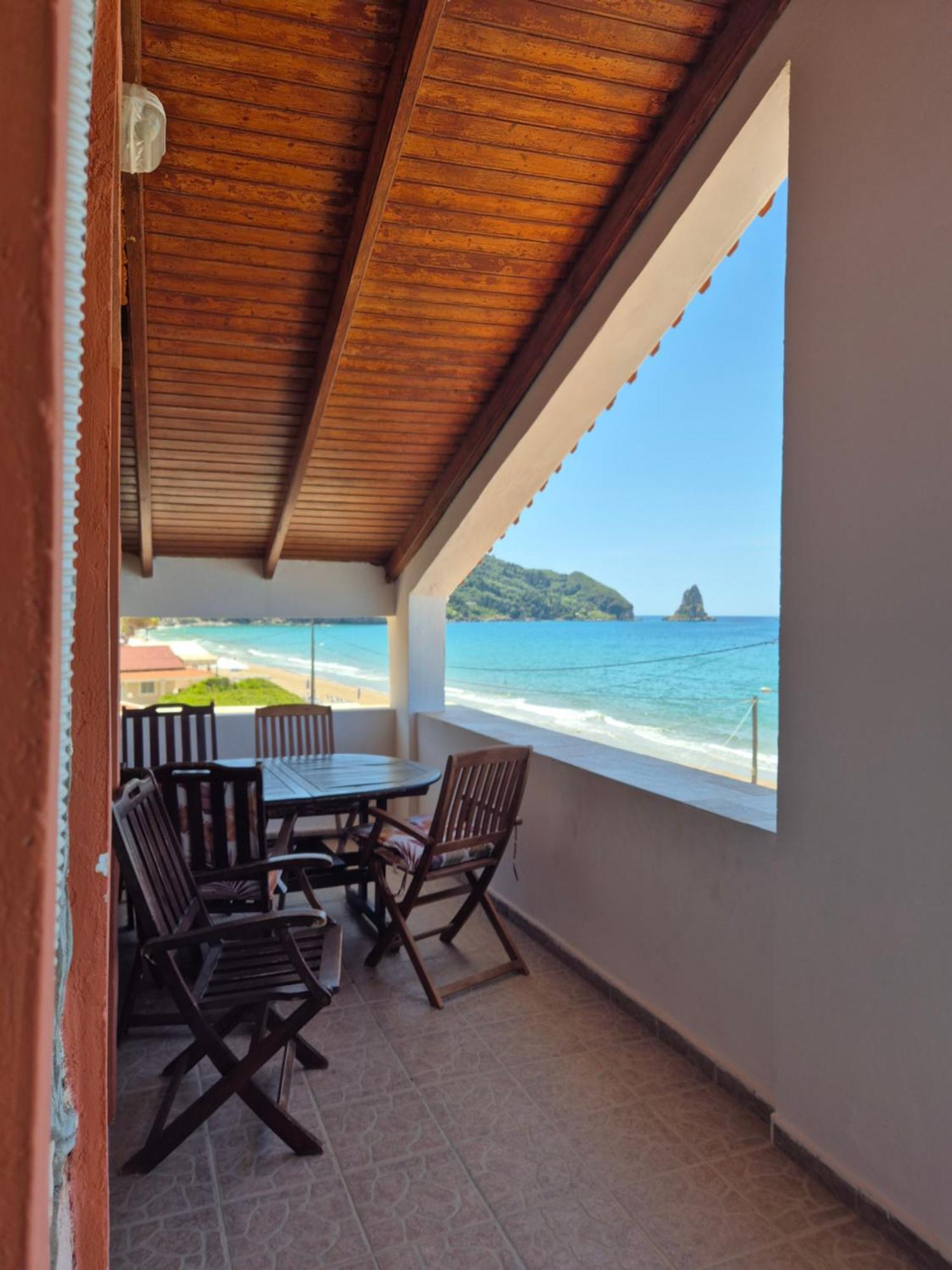 Louiza Apartments Agios Gordios  Zewnętrze zdjęcie