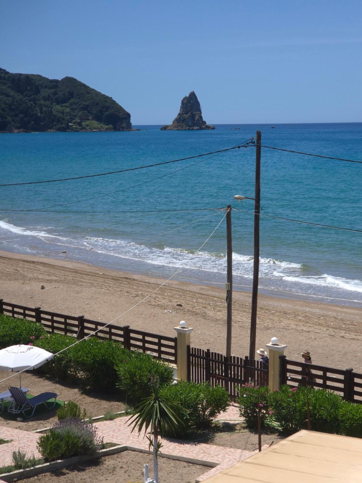 Louiza Apartments Agios Gordios  Zewnętrze zdjęcie
